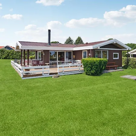 Beautiful Home In Sydals With Sauna 度假居 *